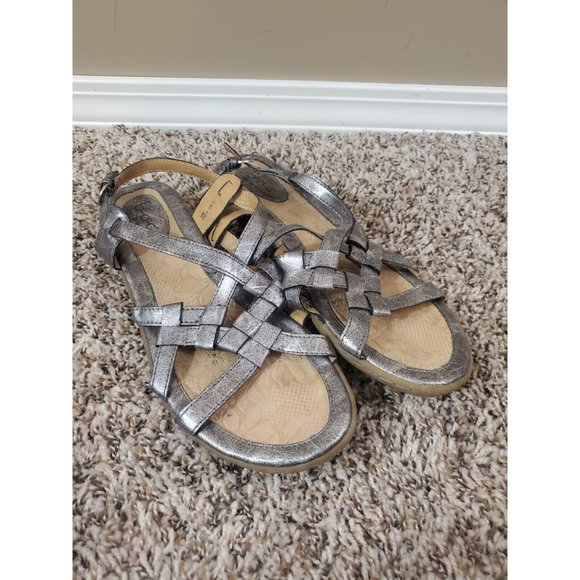 b. o. c. Silver Metallic Strappy Kesia Slingback Sandals Size 10M C64314 - Picture 2 of 9